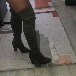 Also knee high boot